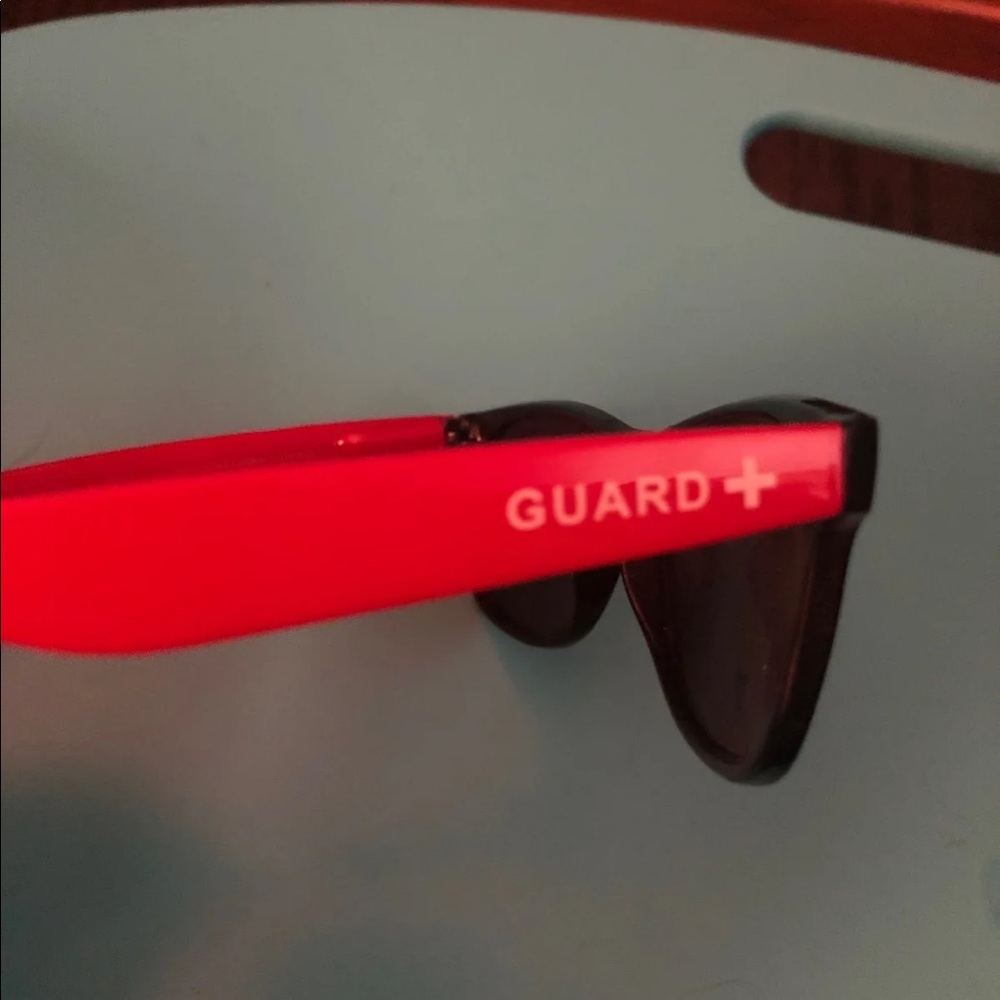 Sunglasses - Picture 6 of 7
